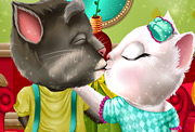 game Talking Tom and Angela Valentines Day Kissing